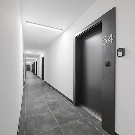 شقة Osiedle Homely By Bookinghost بوزنان